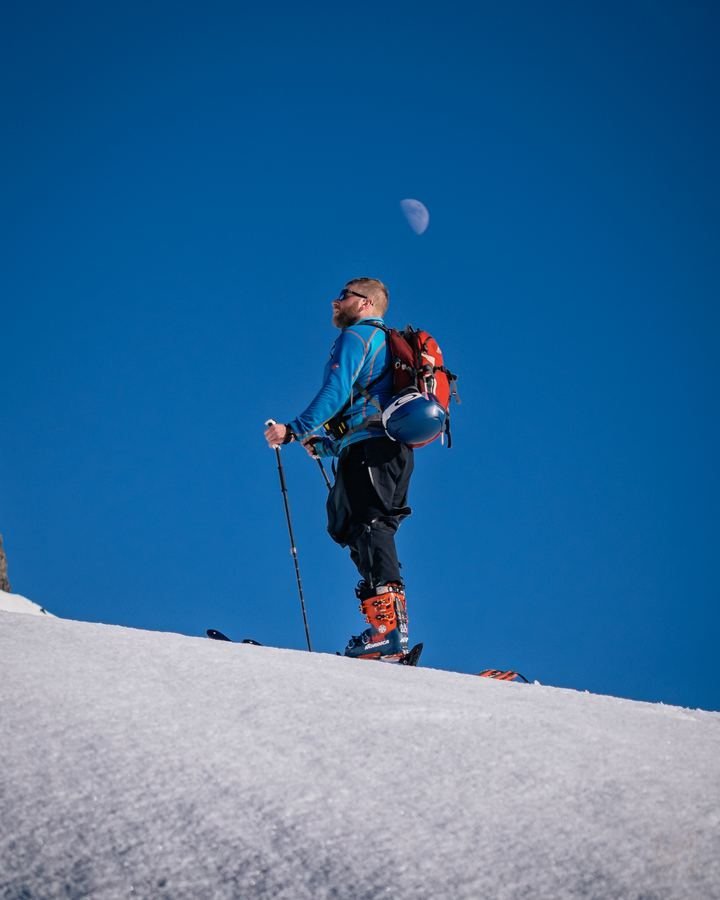 Moonrise ski